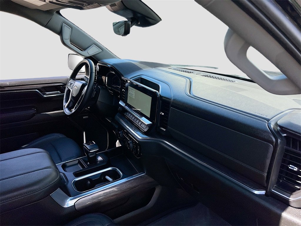 Used 2024 Chevrolet Silverado 1500 LTZ image 30