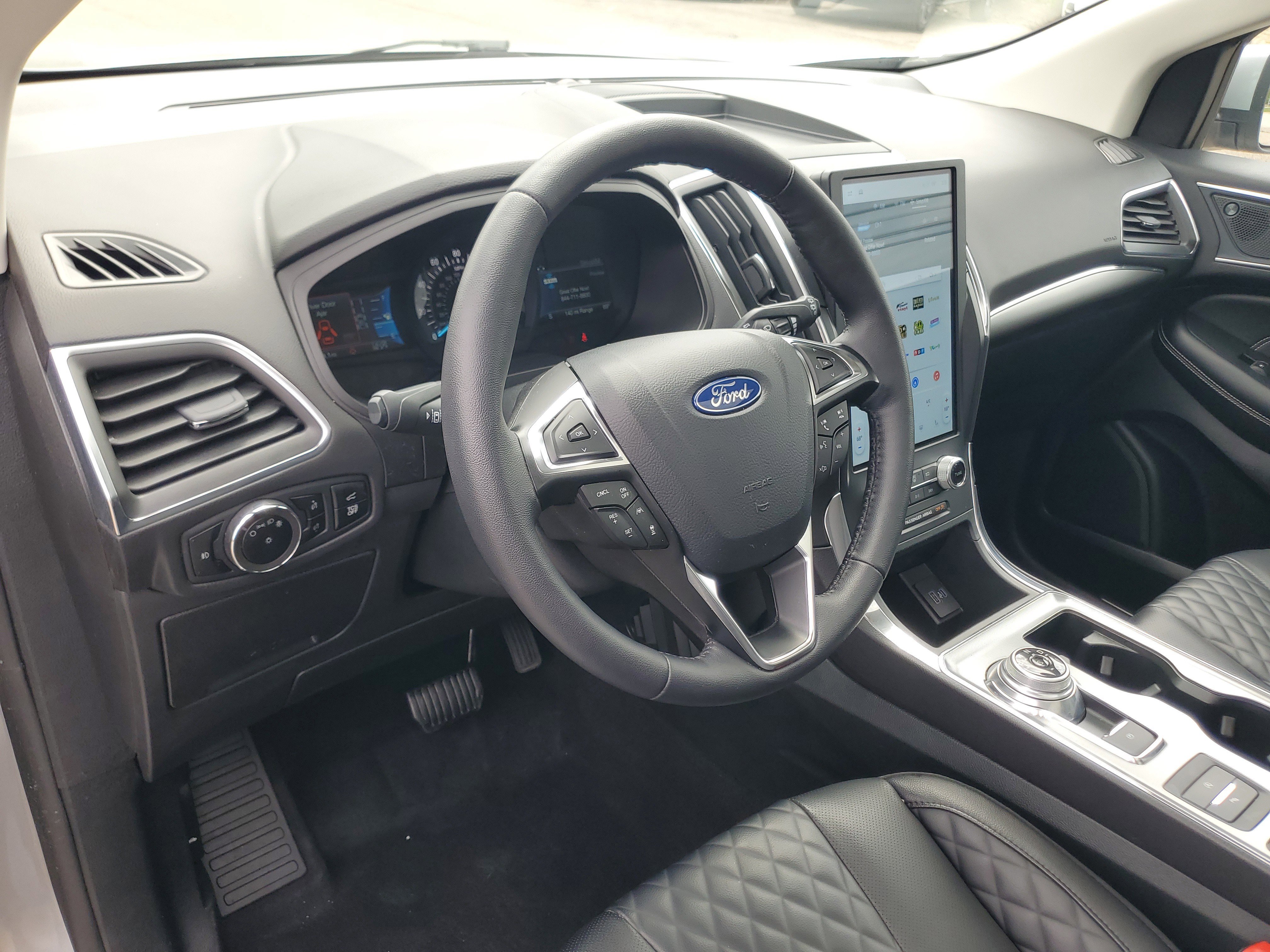 Used 2024 Ford Edge Titanium w/ Equipment Group 301A AWD/4WD image 13