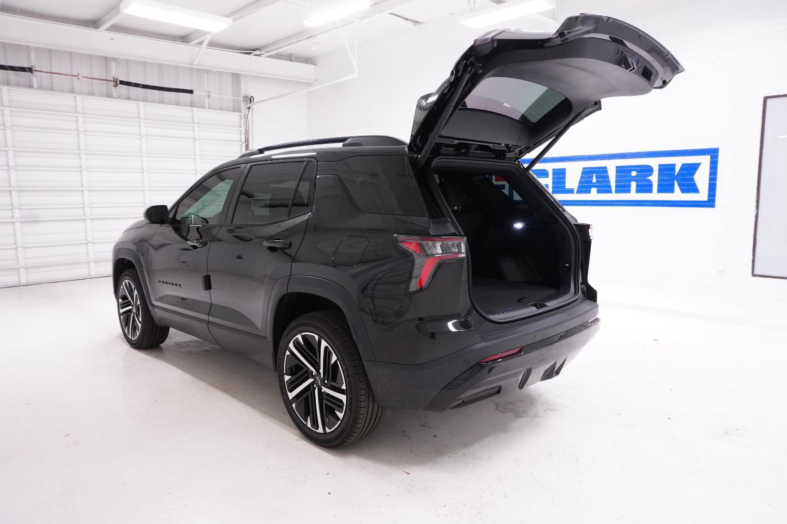 New 2026 Chevrolet Equinox RS w/ Convenience Package III image 9