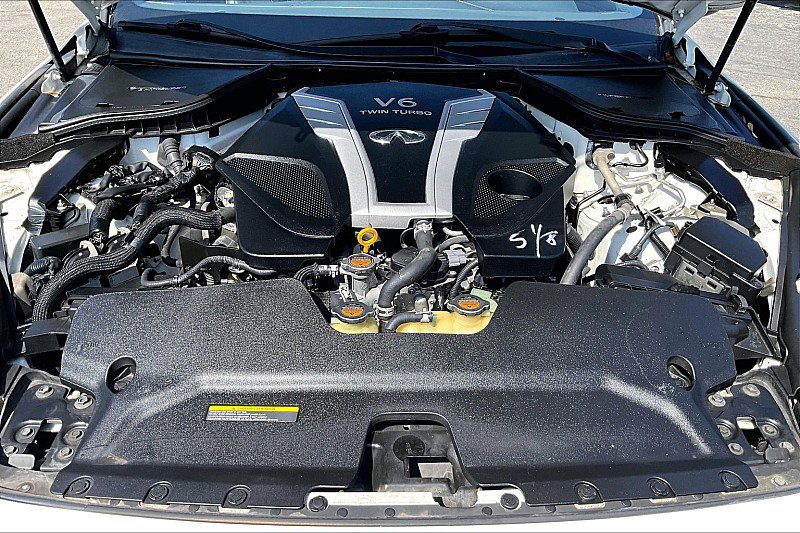 Used 2018 INFINITI Q60 3.0t Luxe image 18