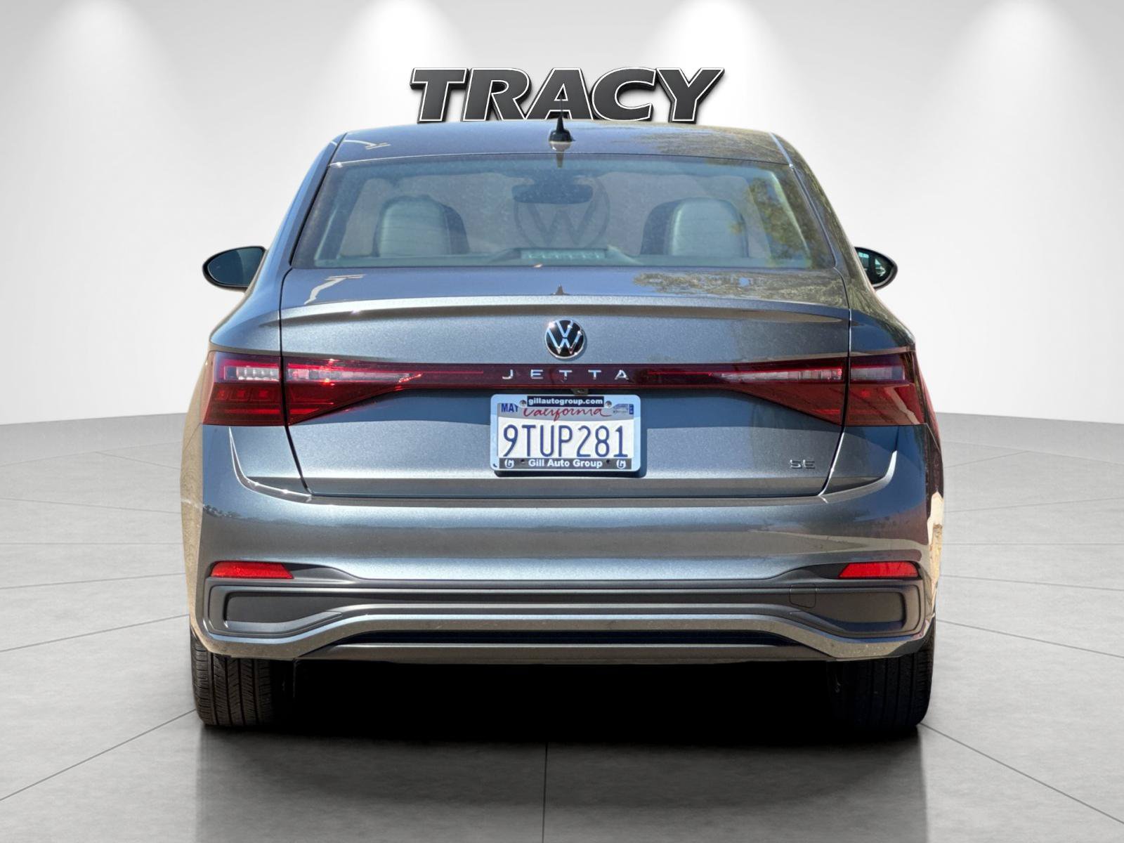 Used 2025 Volkswagen Jetta SE FWD image 5