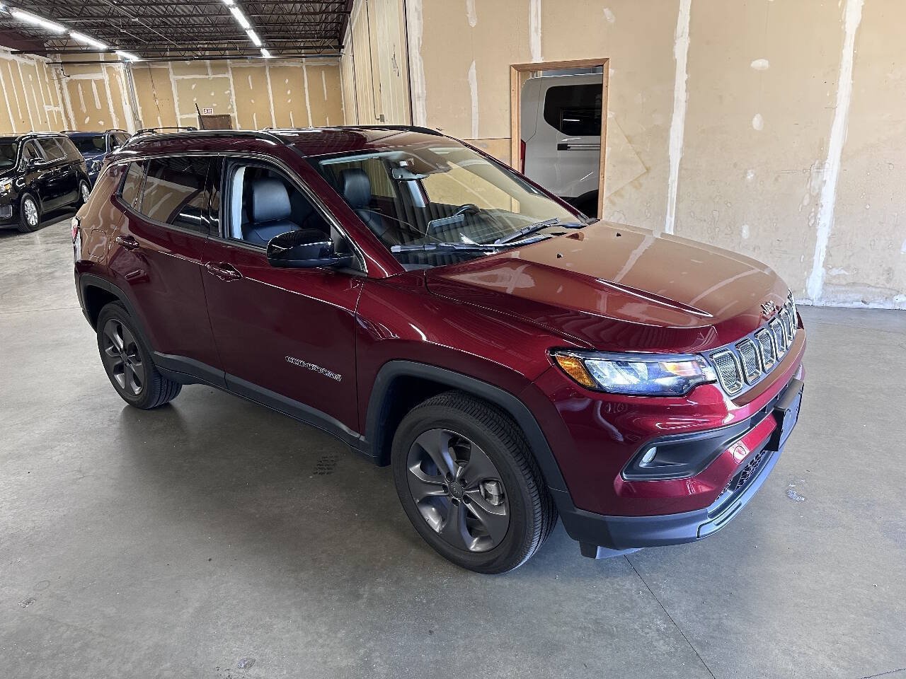 Used 2022 Jeep Compass Latitude AWD/4WD image 2