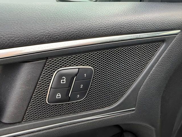 Used 2017 Ford Edge Titanium w/ Equipment Group 301A image 13