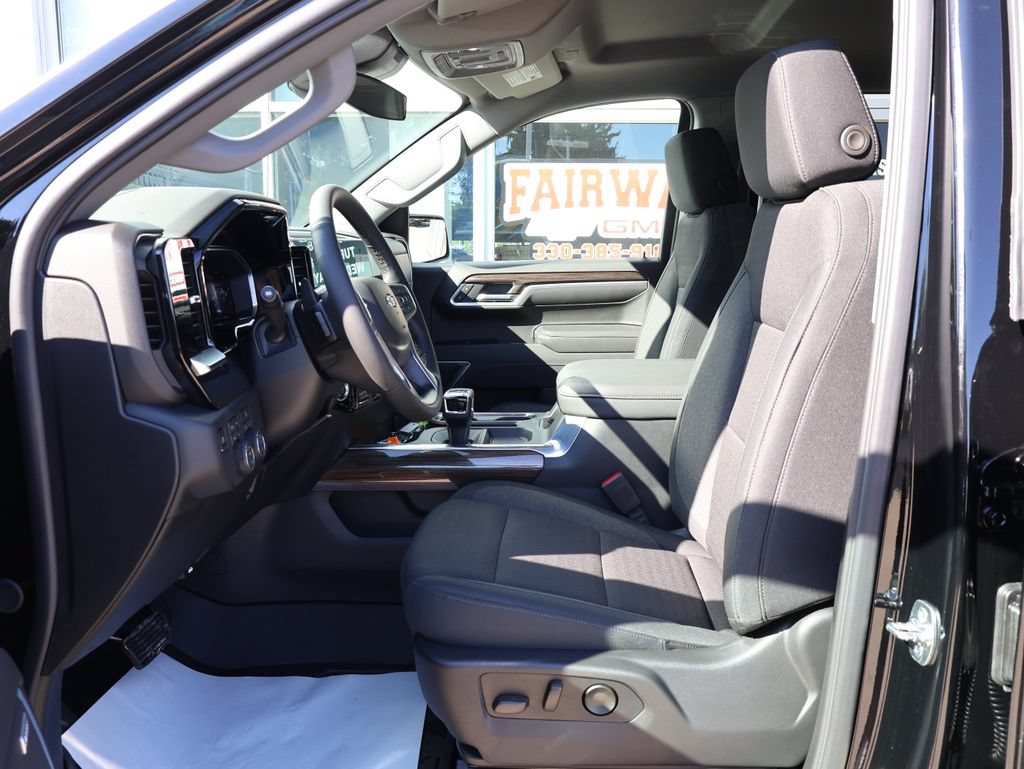 New 2026 Chevrolet Silverado 1500 RST w/ All Star Edition Plus AWD/4WD image 15