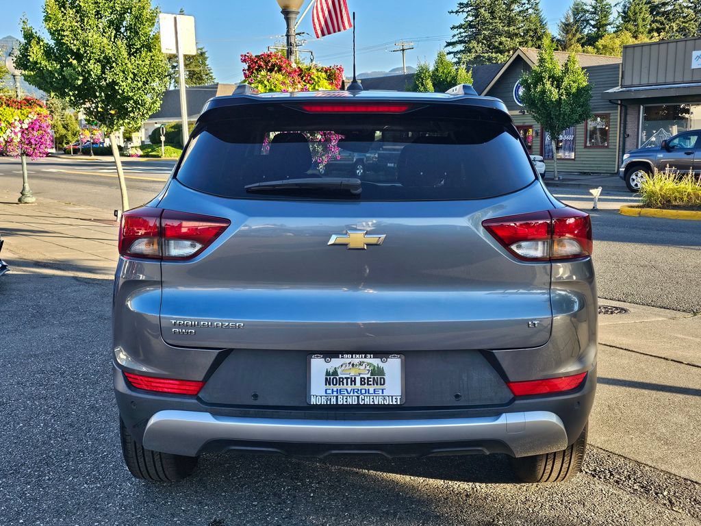 Used 2022 Chevrolet TrailBlazer LT w/ Convenience Package AWD/4WD image 6