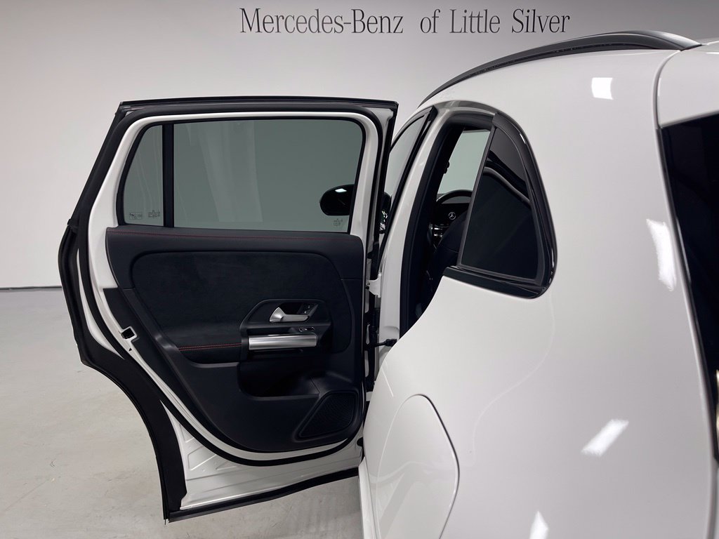 Used 2024 Mercedes-Benz GLA 250 image 23