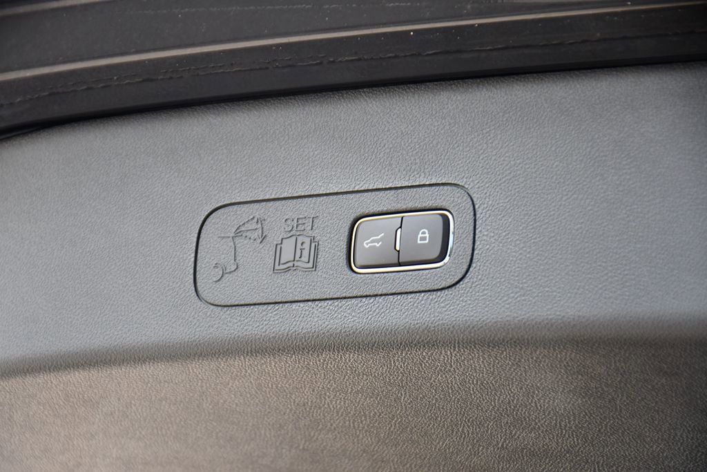New 2026 Lincoln Aviator AWD image 22