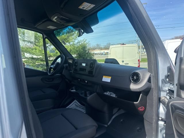 New 2025 Mercedes-Benz Sprinter 2500 image 17