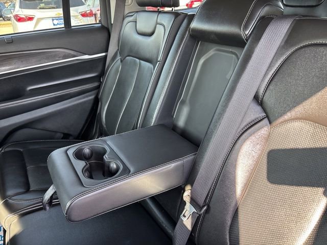 Used 2022 Jeep Grand Cherokee L Limited w/ Luxury Tech Group II image 35