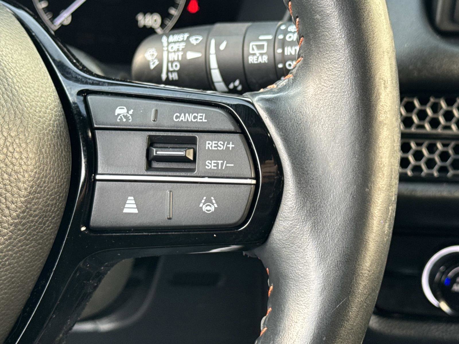 Certified 2025 Honda HR-V Sport image 8