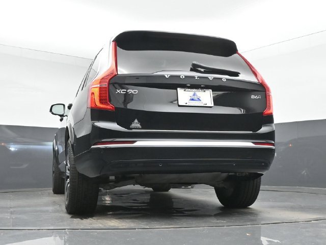 Used 2024 Volvo XC90 B6 Plus w/ Protection Package AWD/4WD image 40