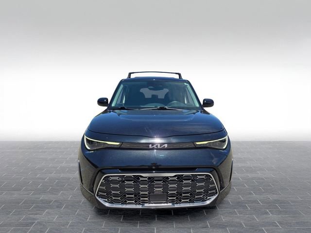 Used 2025 Kia Soul GT-Line w/ GT-Line Technology Package FWD image 2