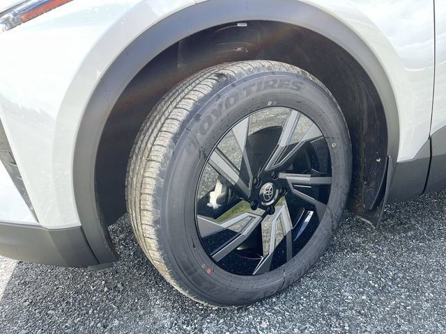 New 2026 Toyota C-HR AWD/4WD image 10