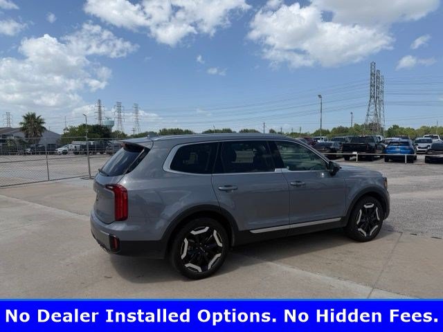Used 2025 Kia Telluride S FWD image 3