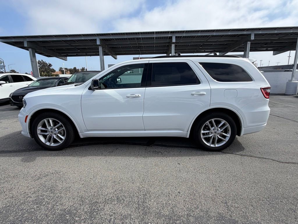 Used 2024 Dodge Durango GT RWD image 2