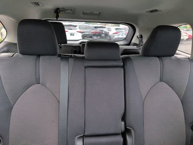 Certified 2021 Toyota Highlander LE AWD/4WD image 11