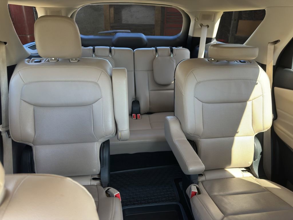 Used 2020 Ford Explorer Limited image 11