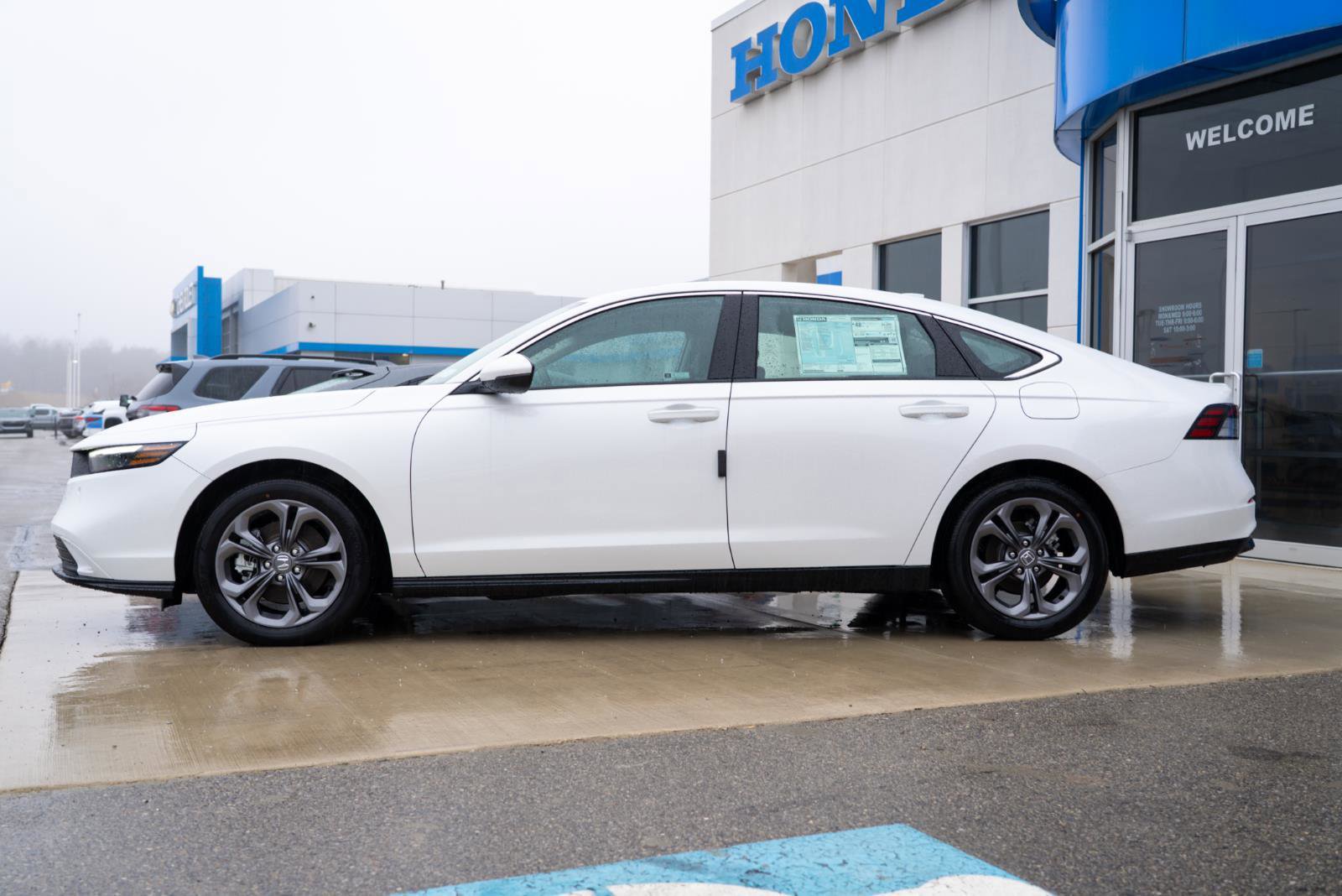 New 2025 Honda Accord EX-L image 8