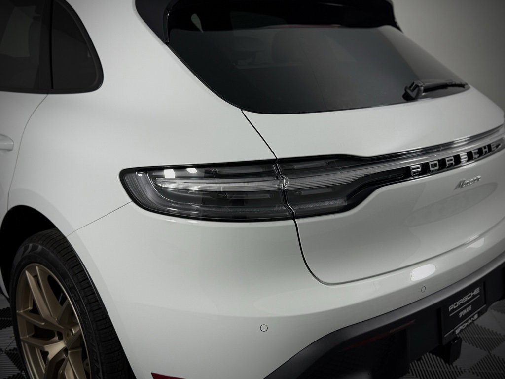New 2026 Porsche Macan image 13