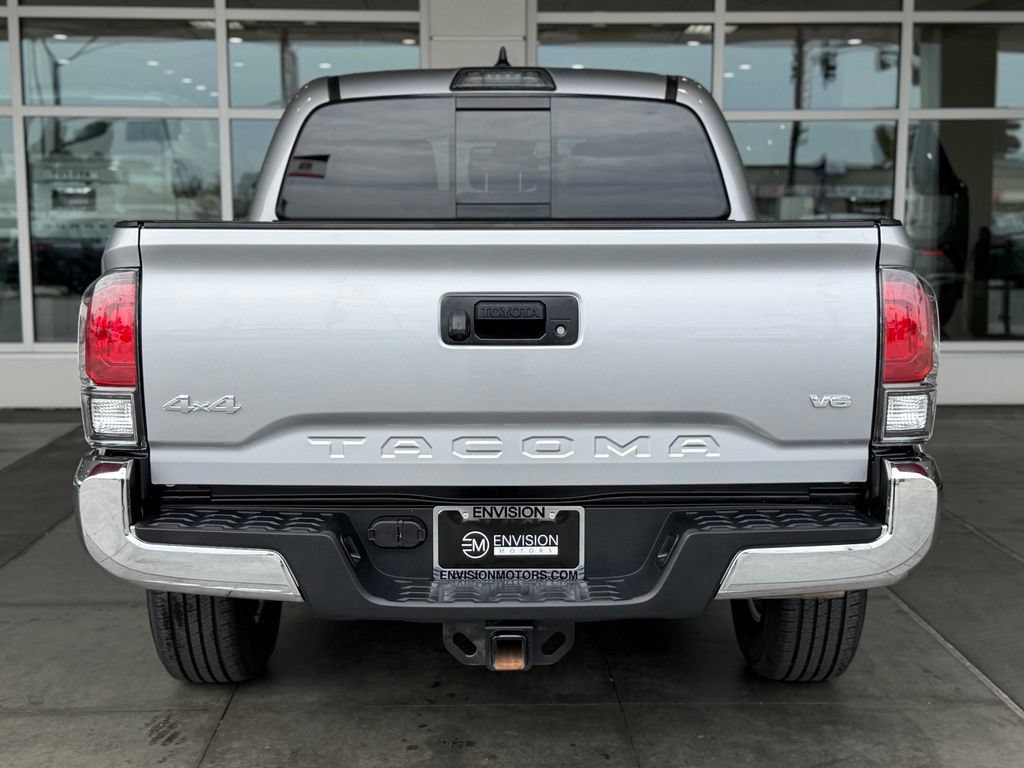 Certified 2019 Toyota Tacoma SR5 AWD/4WD image 12
