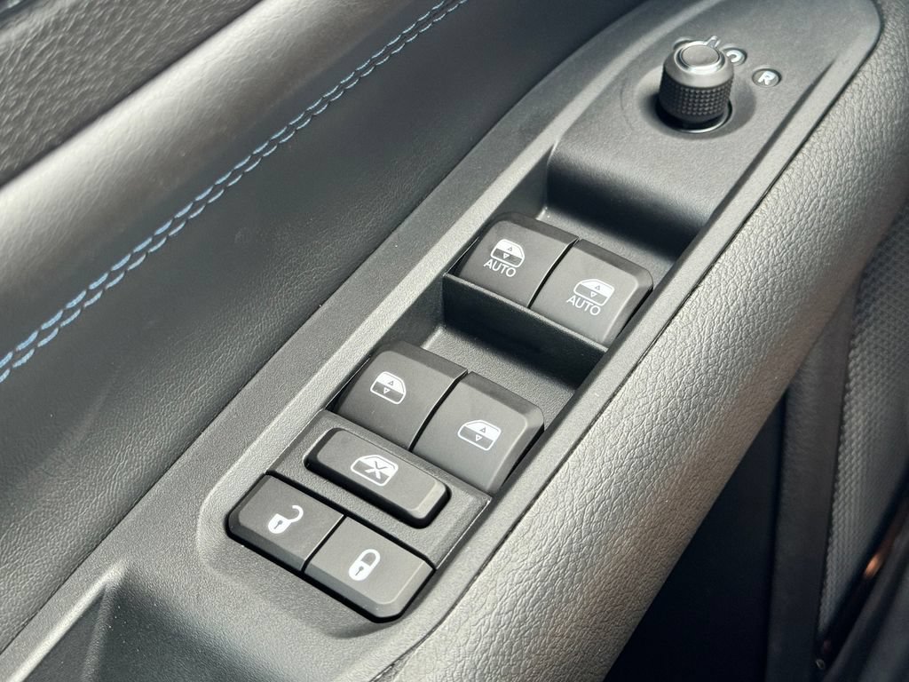 New 2026 Jeep Compass Limited w/ Sun, Sound & Navigation Group AWD/4WD image 23