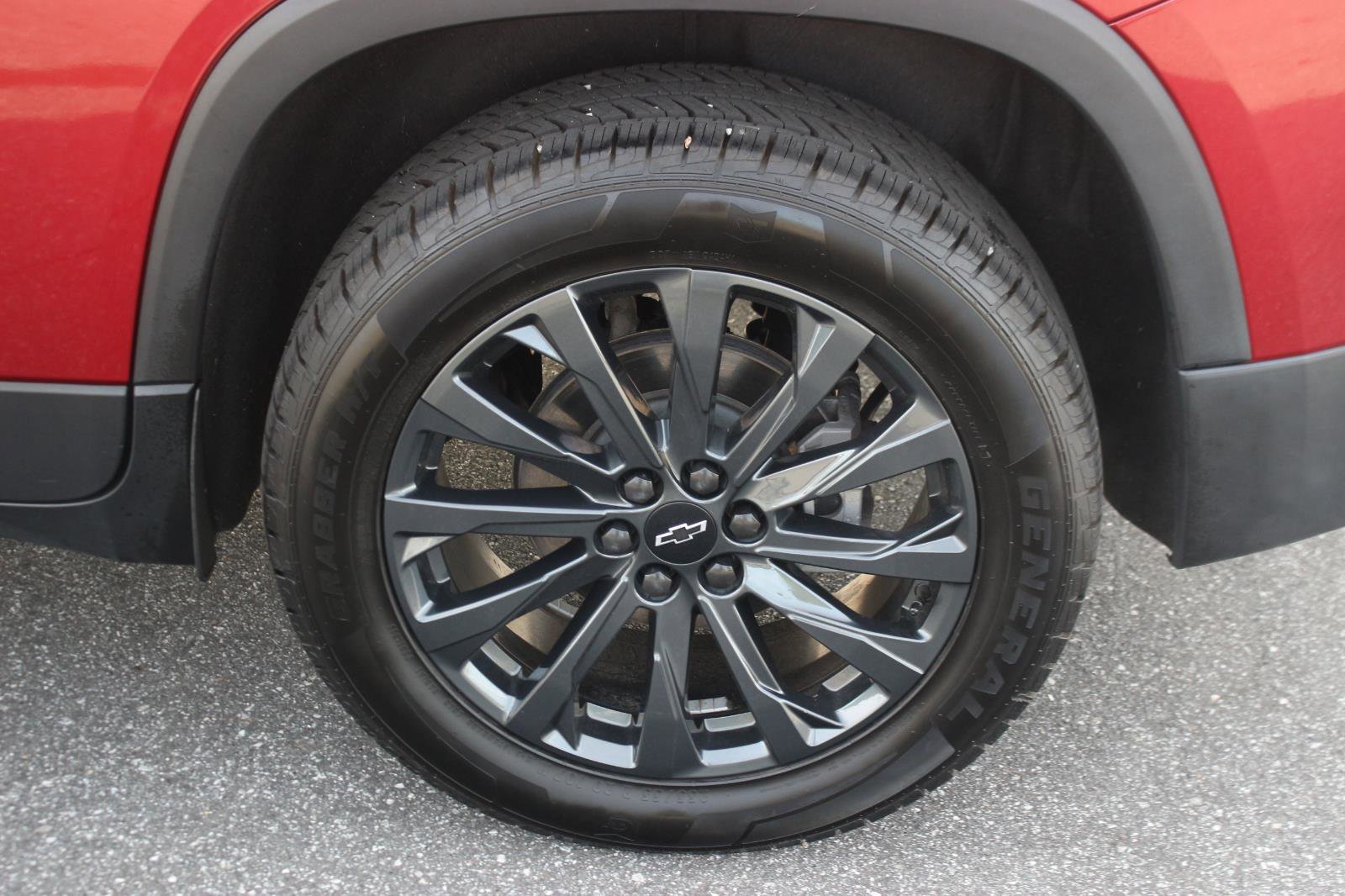 Used 2024 Chevrolet Traverse RS w/ LPO, Floor Liner Package image 43