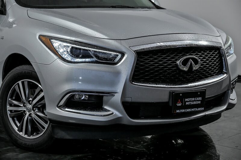 Used 2020 INFINITI QX60 Pure AWD/4WD image 2