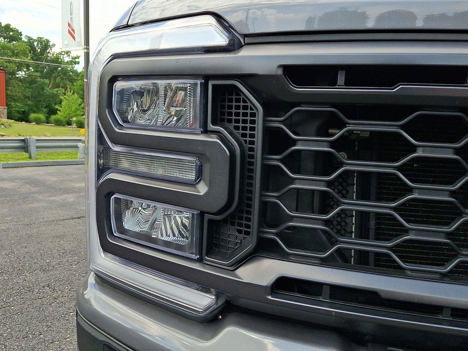 Used 2024 Ford F250 Lariat w/ Sport Appearance Package AWD/4WD image 10