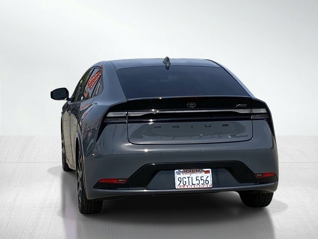 Used 2023 Toyota Prius Prime FWD image 6