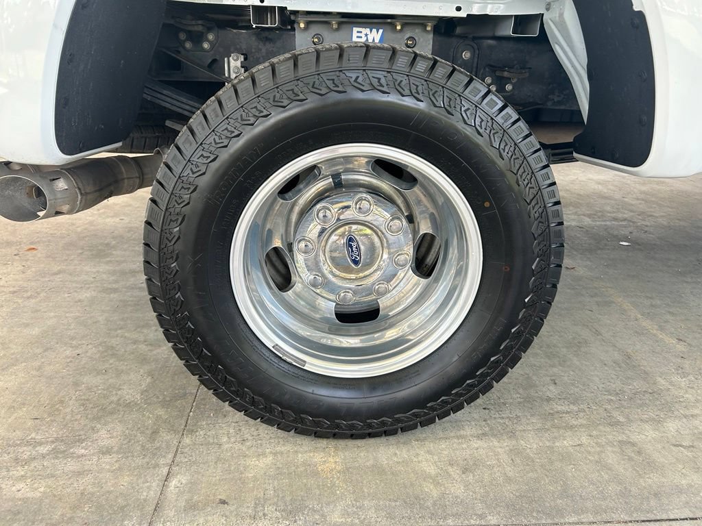 Used 2025 Ford F350 Lariat AWD/4WD image 24