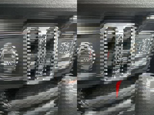 New 2025 Jeep Wrangler Unlimited Sport image 28