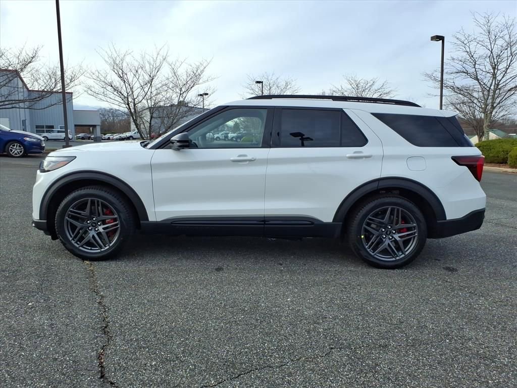 New 2026 Ford Explorer ST w/ Sun And Sound Package image 6