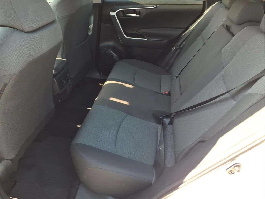 Used 2024 Toyota RAV4 XLE FWD image 14