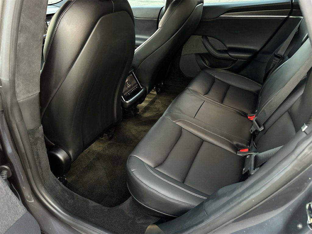 Used 2021 Tesla Model S Plaid image 18
