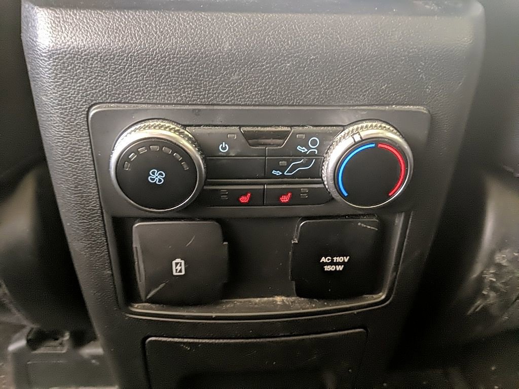 Used 2023 Ford Explorer Limited w/ Limited Technology Package image 17