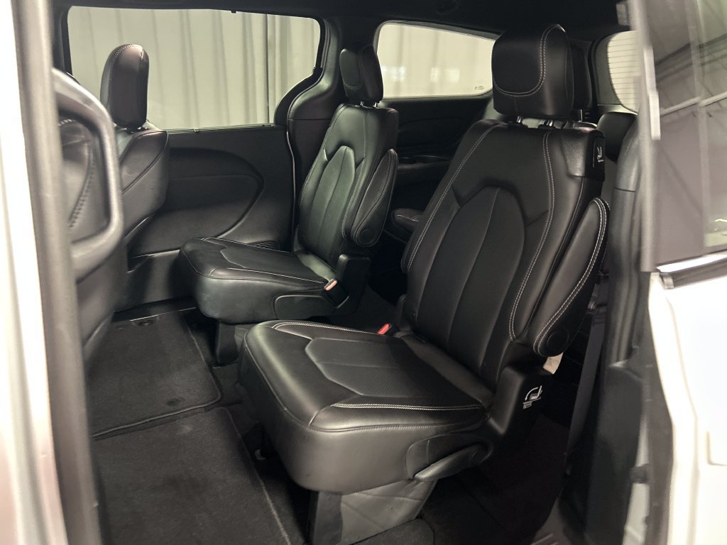 Used 2026 Chrysler Pacifica Select w/ S Appearance Package FWD image 23