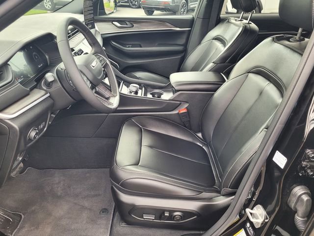 New 2026 Jeep Grand Cherokee Limited w/ Limited Altitude Package image 8