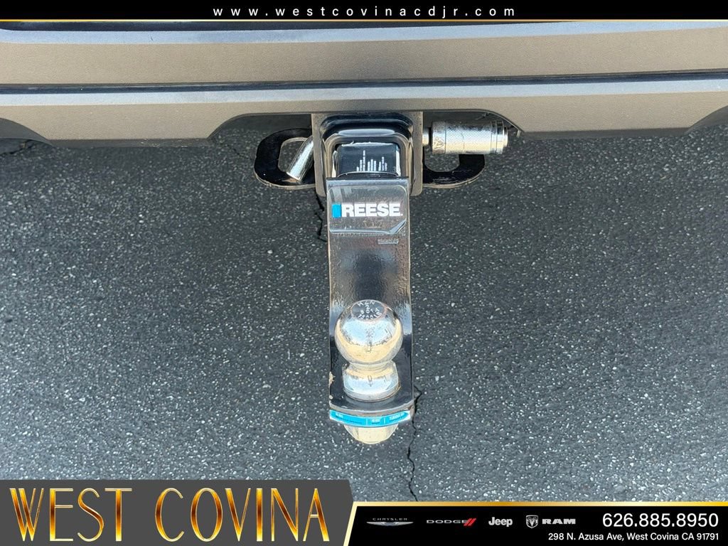 Used 2025 Toyota Tundra Limited AWD/4WD image 16