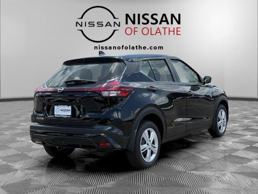 Certified 2025 Nissan Kicks Play S image 25