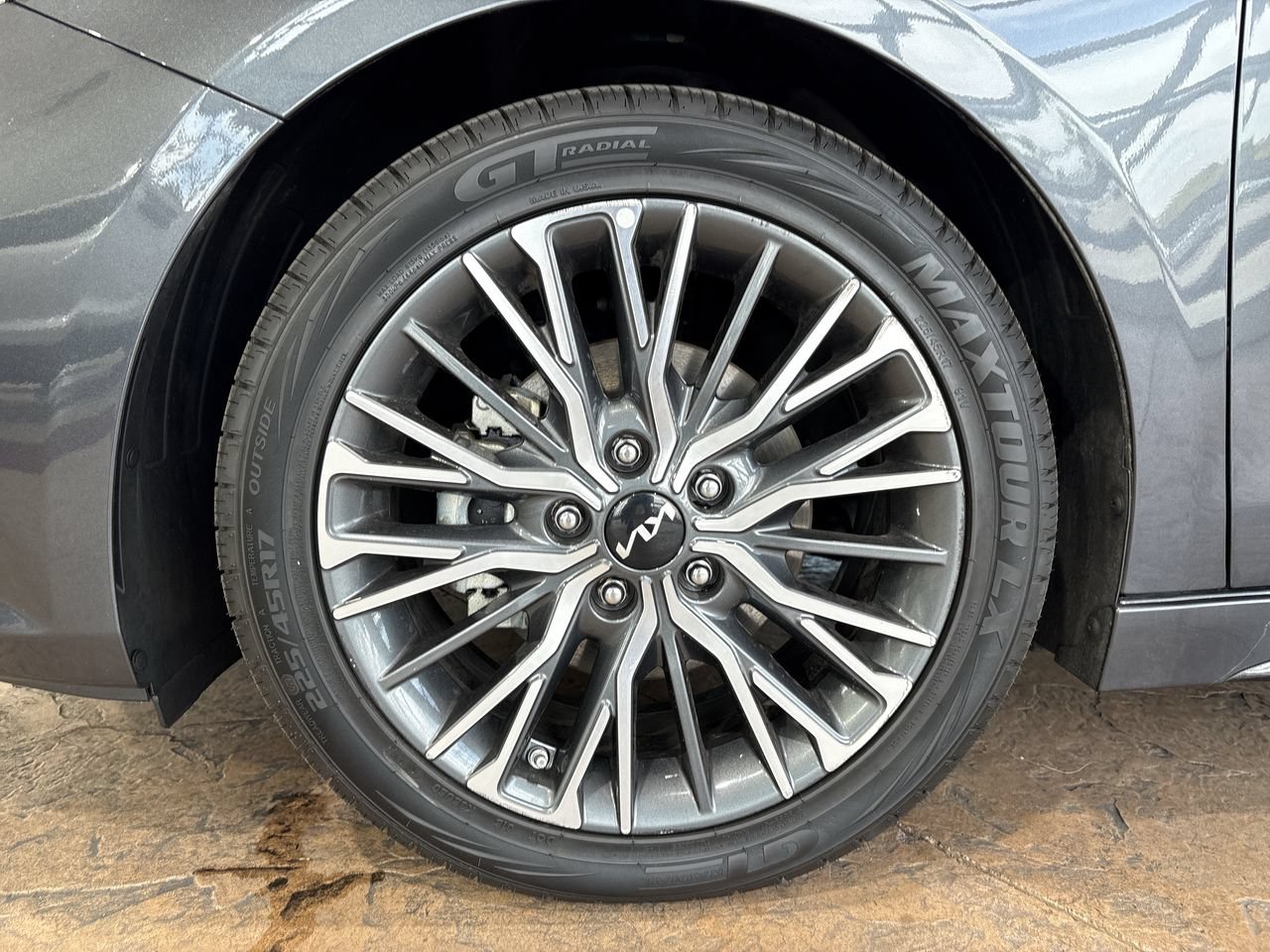 Used 2023 Kia Forte GT-Line w/ GT-Line Premium Package FWD image 10