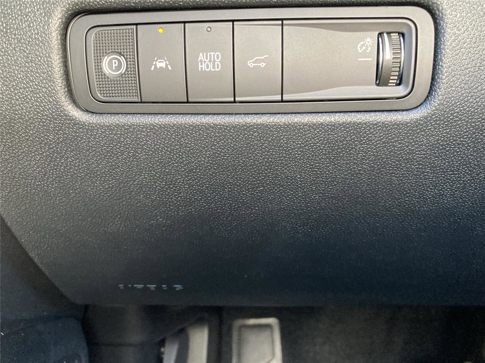 New 2026 Chevrolet Equinox EV LT image 17