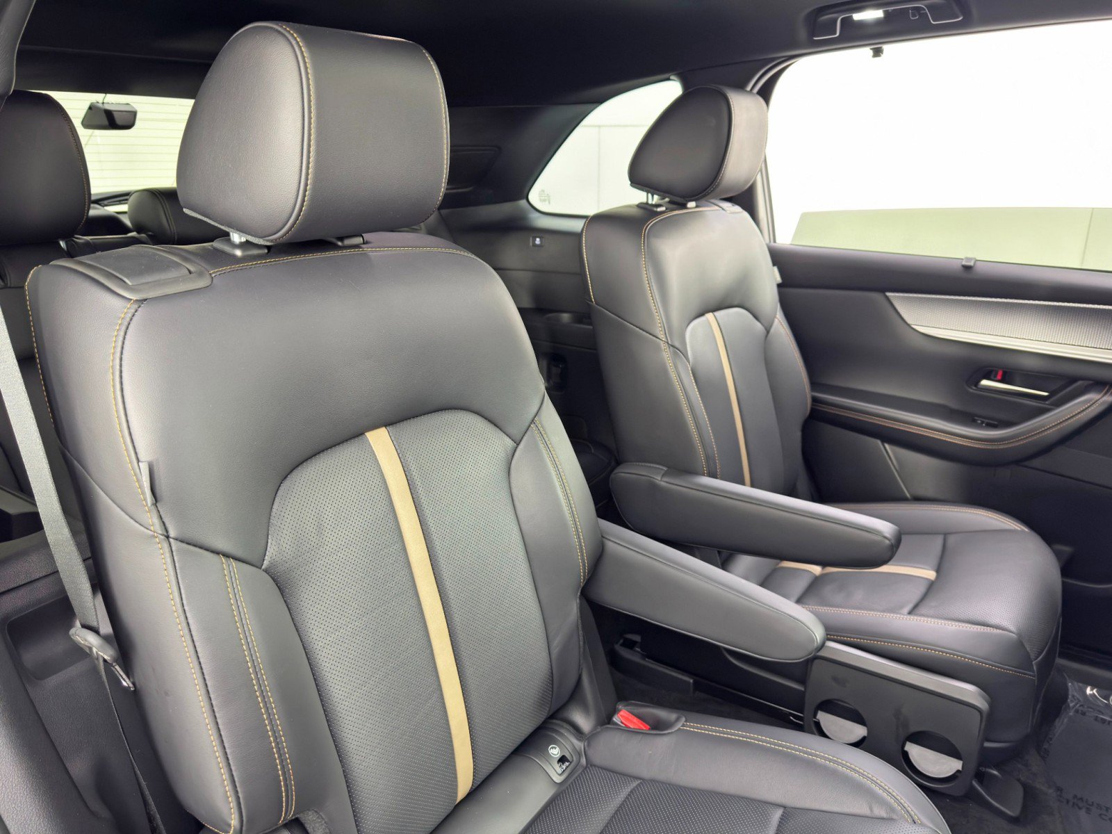 Used 2025 MAZDA CX-90 Plug-In Hybrid w/ Premium Plus image 39