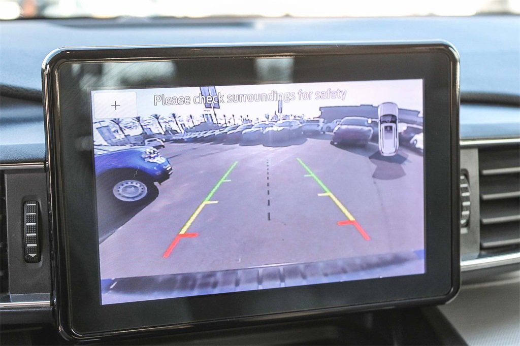 Used 2020 Ford Explorer XLT w/ Equipment Group 202A image 30