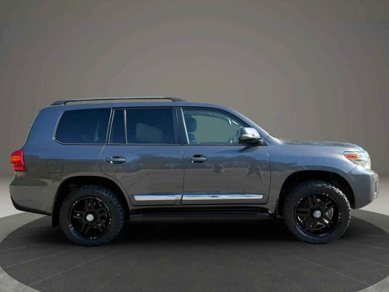 Used 2014 Toyota Land Cruiser AWD/4WD image 10
