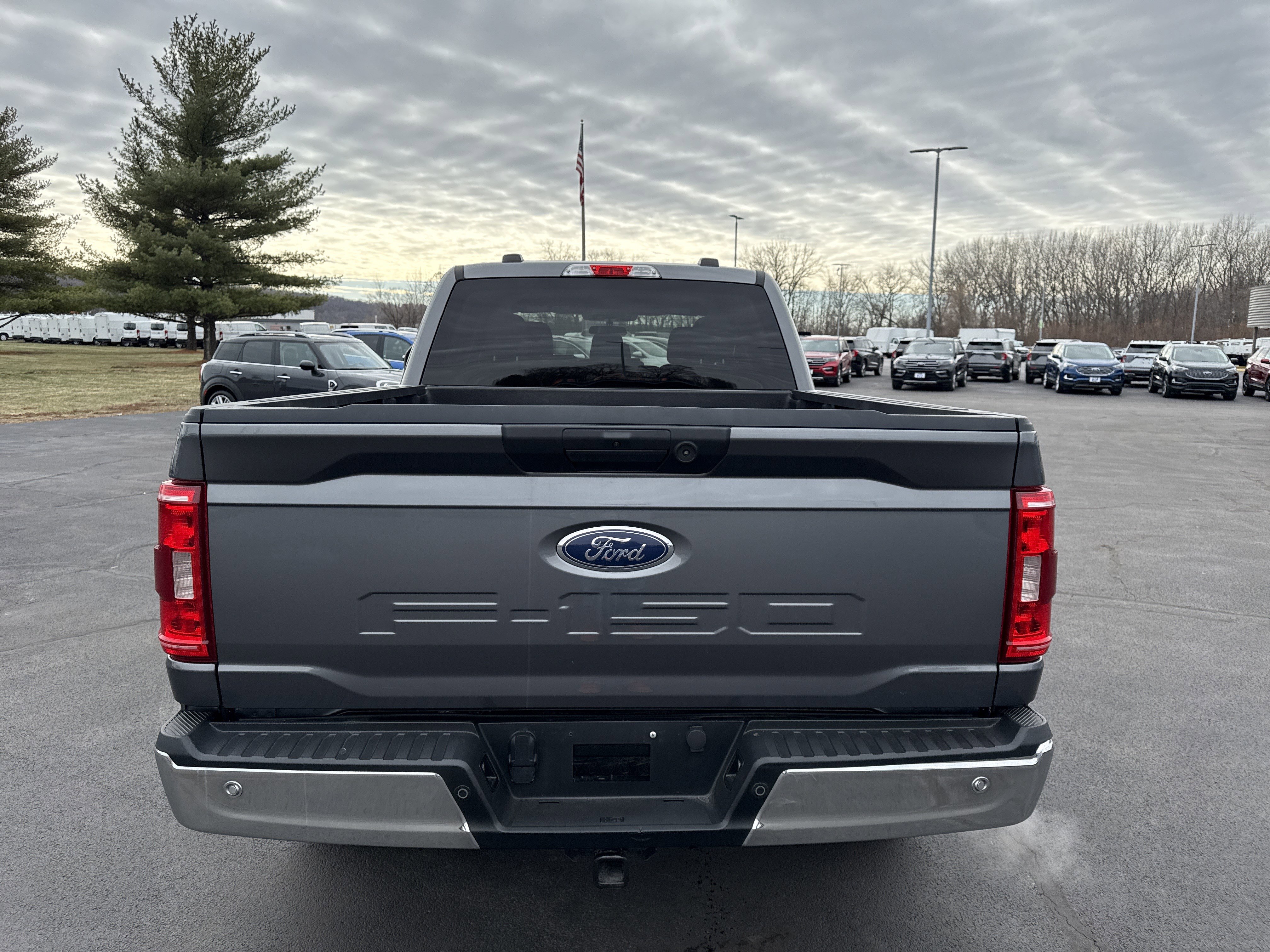 Used 2022 Ford F150 XLT w/ Trailer Tow Package image 5