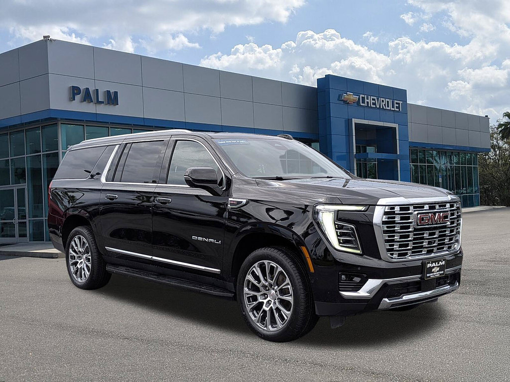 Certified 2025 GMC Yukon XL Denali AWD/4WD image 1