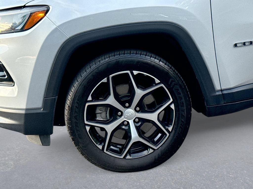 Used 2024 Jeep Compass Limited AWD/4WD image 18