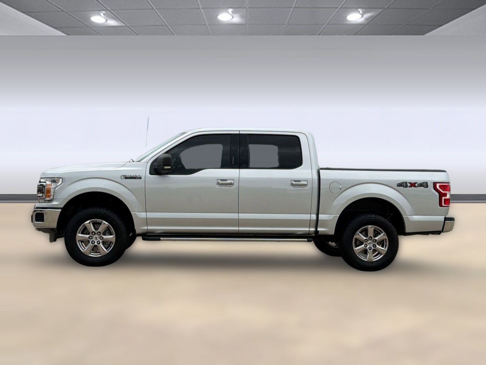 Used 2019 Ford F150 XLT w/ Equipment Group 302A Luxury AWD/4WD image 2