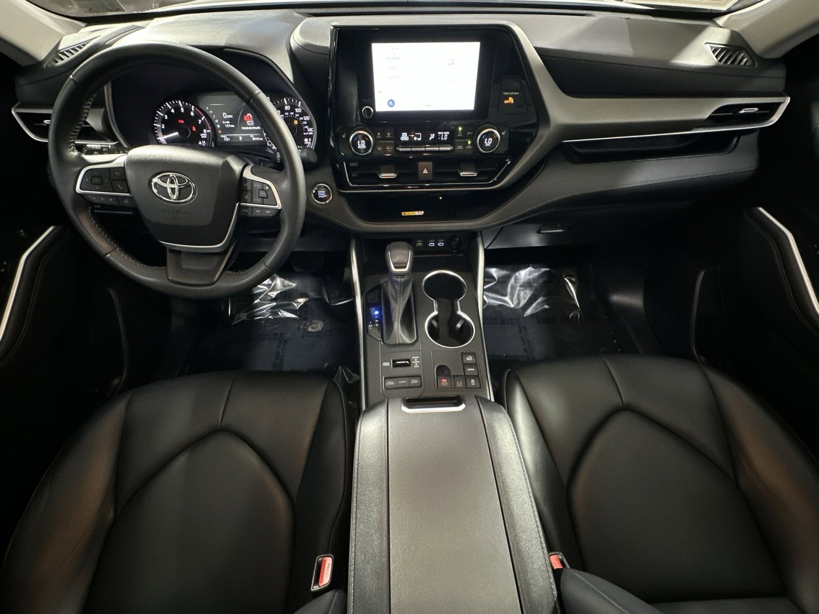 Used 2023 Toyota Highlander XLE image 33