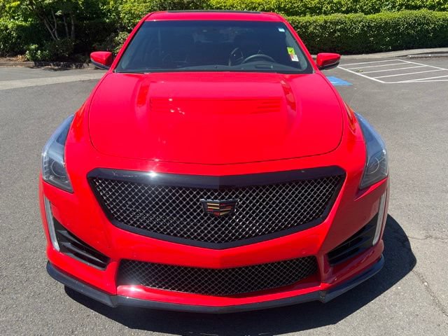 Used 2019 Cadillac CTS V w/ Luxury Package RWD image 2